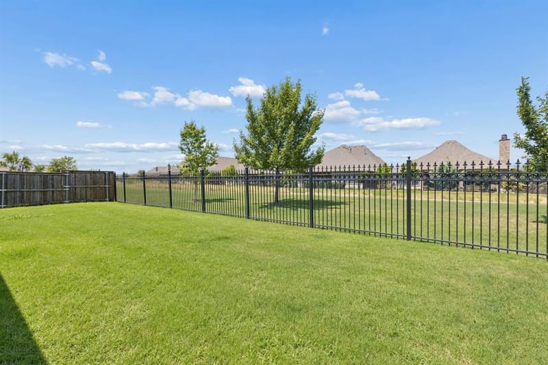 7812 Ivey, The Colony TX 75056 - Photo 2
