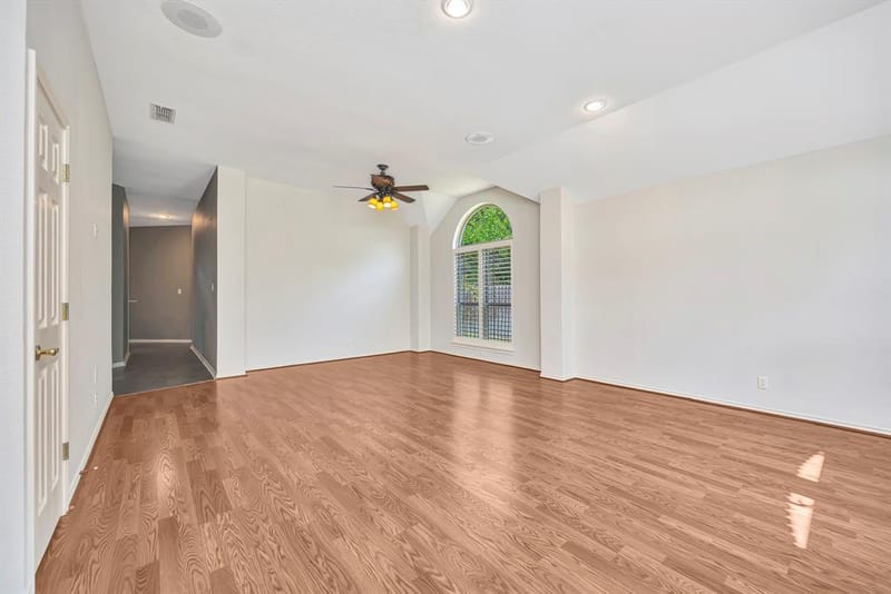 4731 Saddlebrook Drive, Benbrook TX 76116 - Photo 5