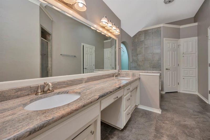 4731 Saddlebrook Drive, Benbrook TX 76116 - Photo 20