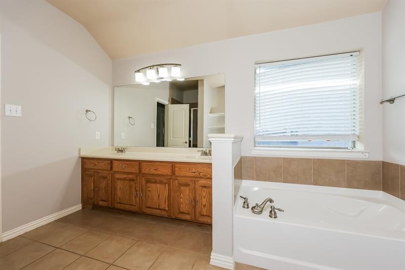 207 Rawhide Street, Waxahachie TX 75165 - Photo 22