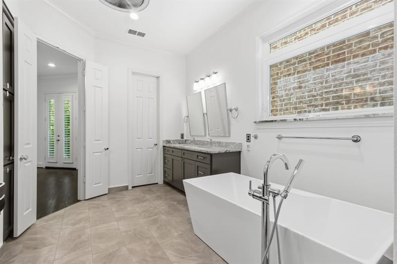 18323 Frankford Lakes Circle, Dallas TX 75252 - Photo 20