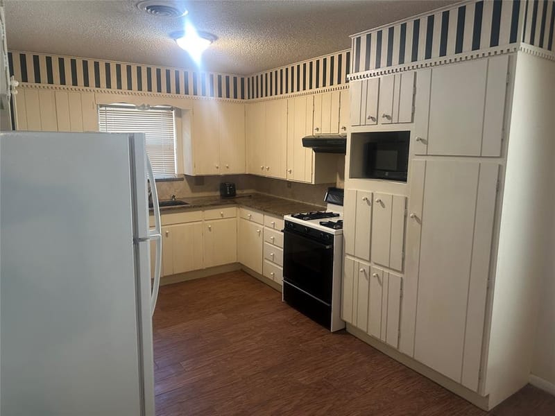 1507 N Matthews Street, Bowie TX 76230 - Photo 7