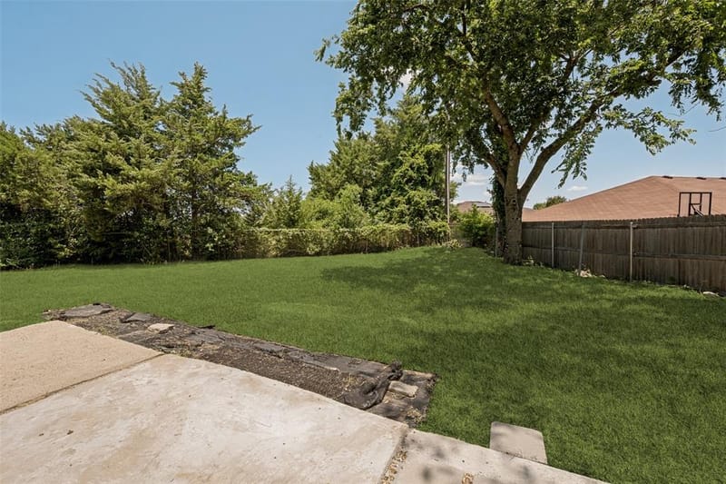 705 Bluebonnet Drive, Cedar Hill TX 75104 - Photo 15
