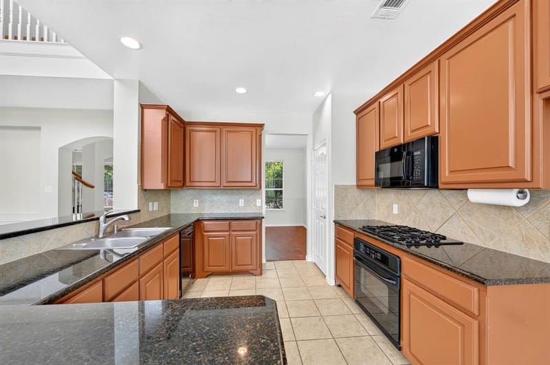 13444 Bavarian Drive, Frisco TX 75033 - Photo 14
