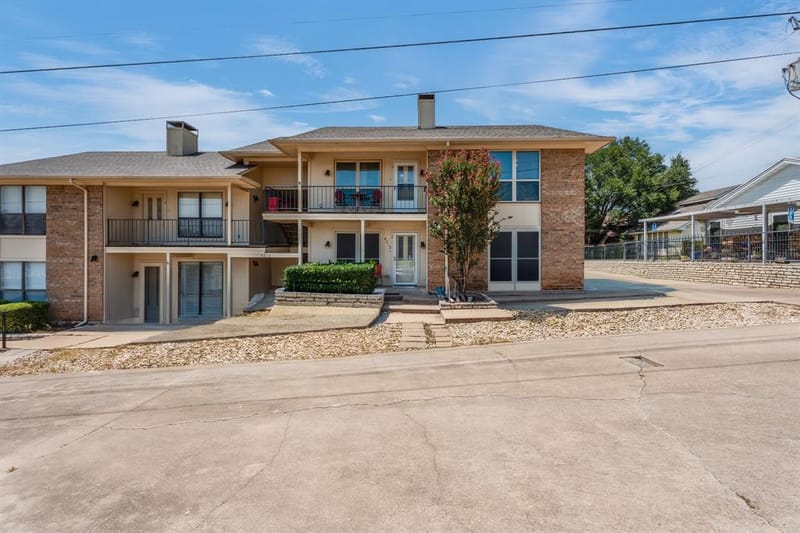 4212 Fairway Drive # 4, Granbury TX 76049 - Photo 30
