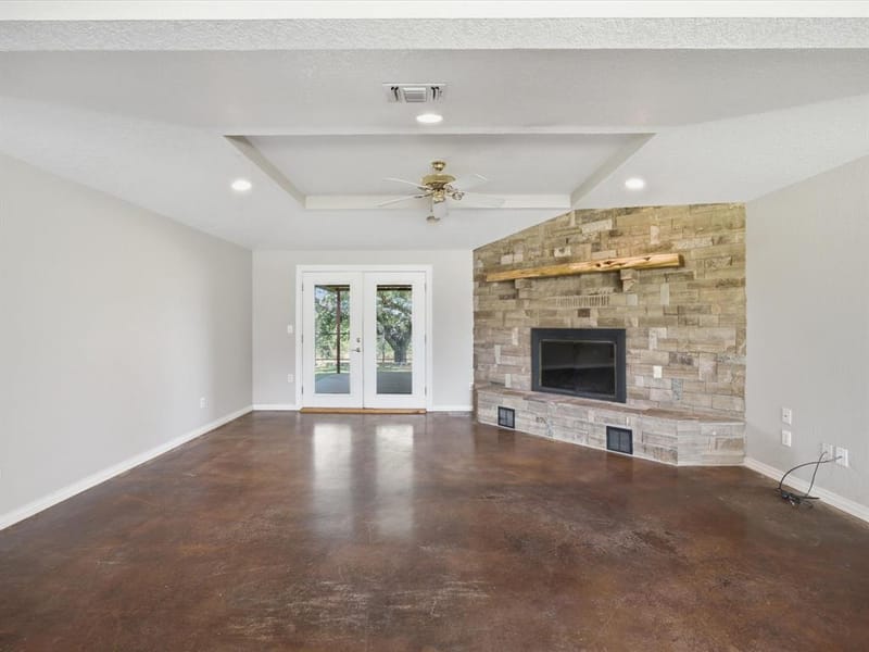 466 County Road 1180, Alvord TX 76225 - Photo 6