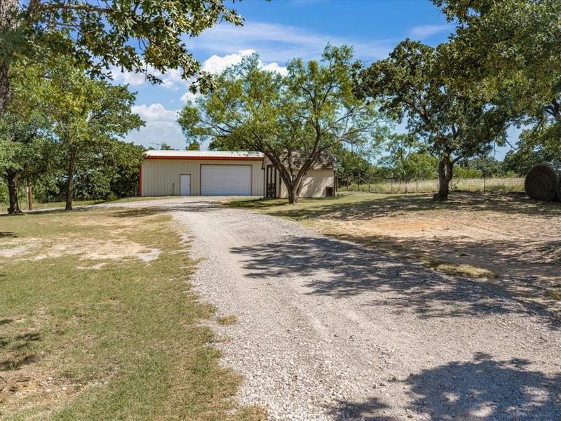 466 County Road 1180, Alvord TX 76225 - Photo 26