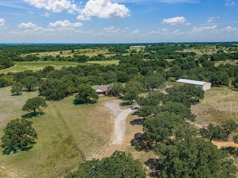 466 County Road 1180, Alvord TX 76225 - Photo 22