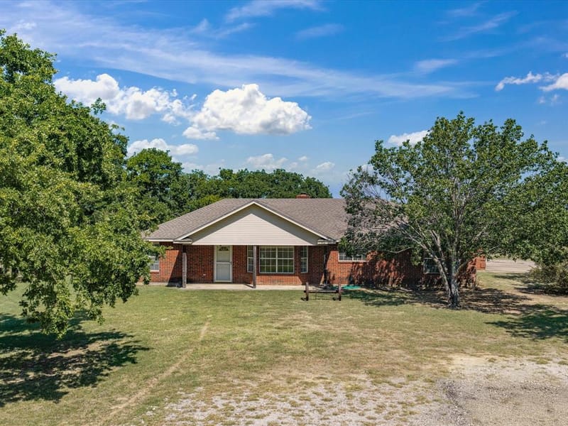 466 County Road 1180, Alvord TX 76225 - Photo 5
