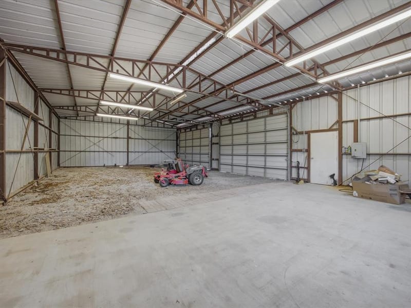 466 County Road 1180, Alvord TX 76225 - Photo 19