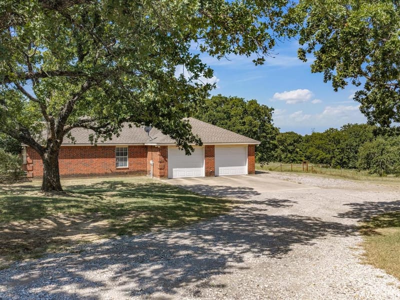 466 County Road 1180, Alvord TX 76225 - Photo 4