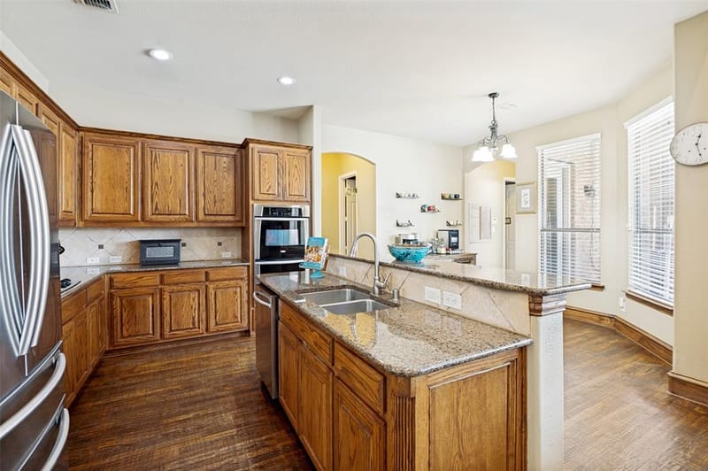 5748 Wellington Lane, Frisco TX 75033 - Photo 12