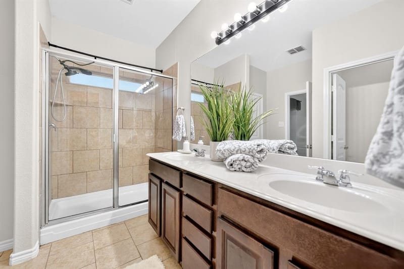 11205 Gibbons Creek Drive, Frisco TX 75036 - Photo 23