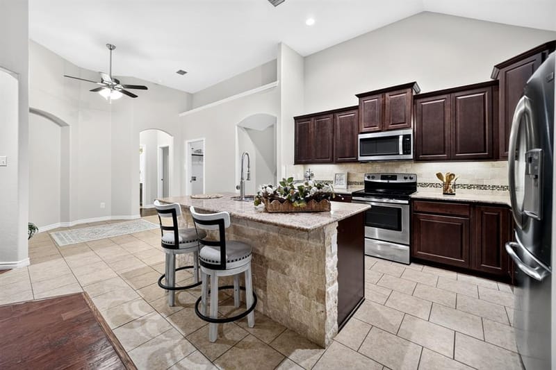 11205 Gibbons Creek Drive, Frisco TX 75036 - Photo 12