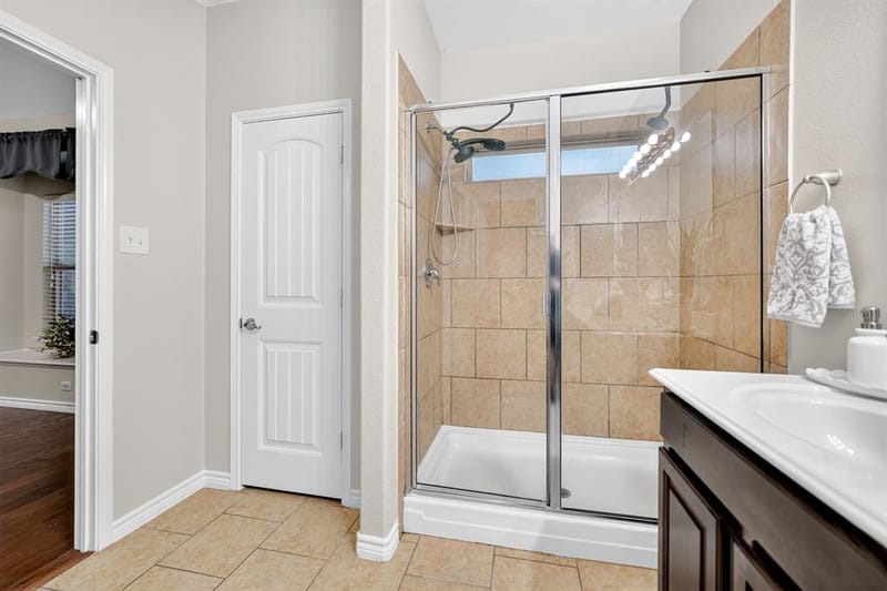 11205 Gibbons Creek Drive, Frisco TX 75036 - Photo 24