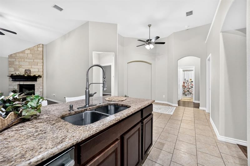 11205 Gibbons Creek Drive, Frisco TX 75036 - Photo 14