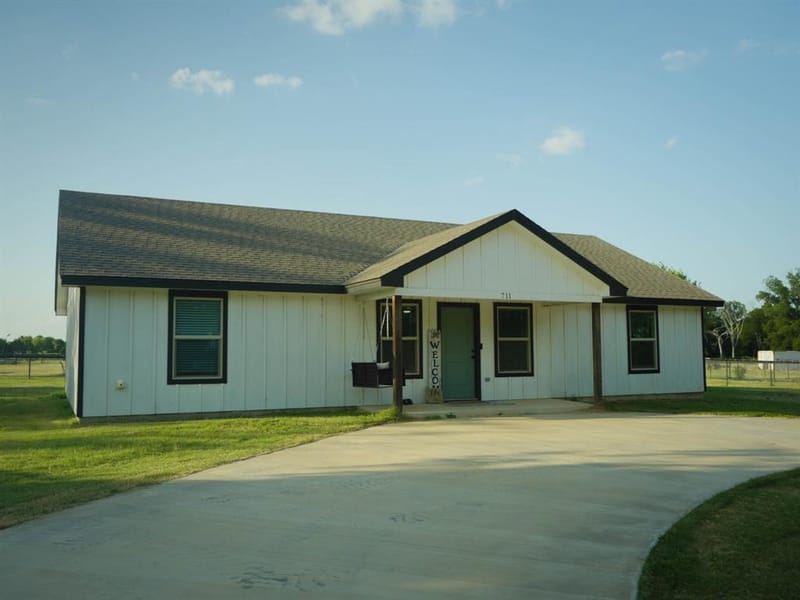711 County Road 701, Cleburne TX 76031 - Photo 23