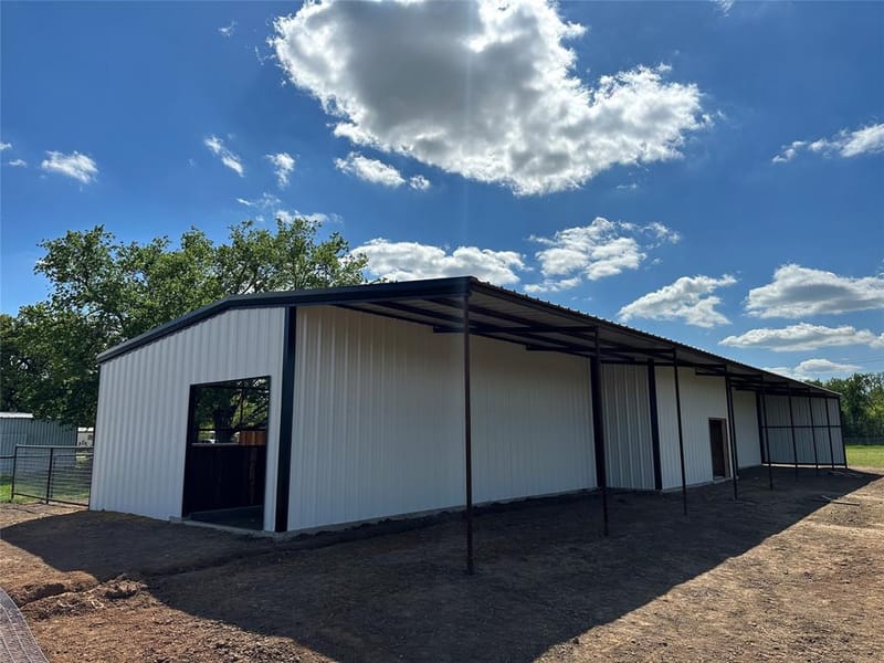 711 County Road 701, Cleburne TX 76031 - Photo 2