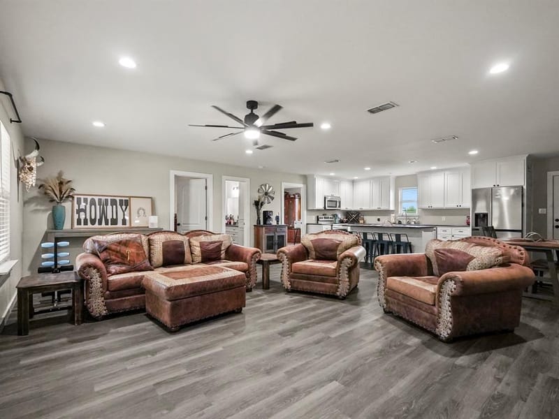 711 County Road 701, Cleburne TX 76031 - Photo 24