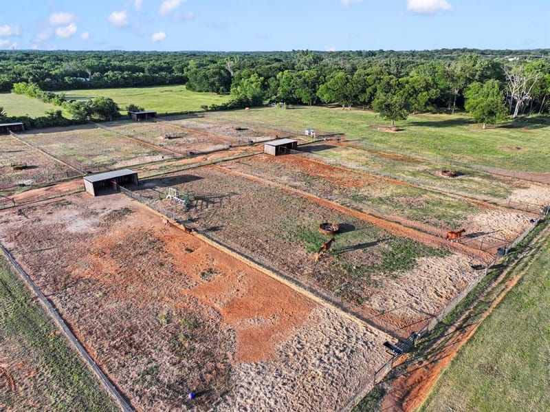 711 County Road 701, Cleburne TX 76031 - Photo 11