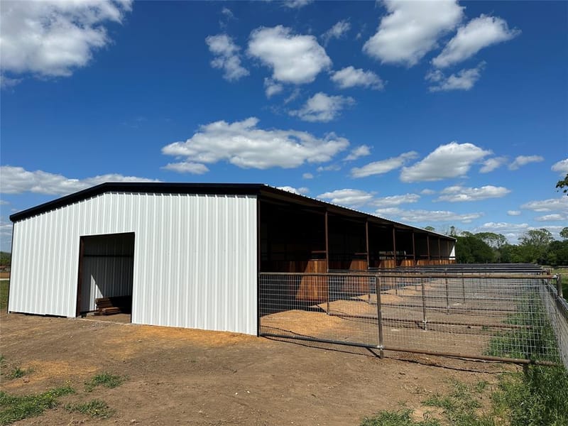 711 County Road 701, Cleburne TX 76031 - Photo 4