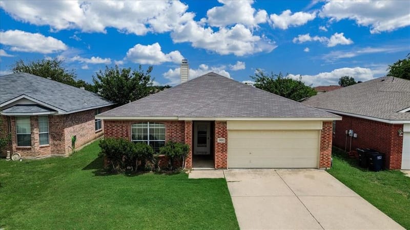 1025 McKavett Drive, Fort Worth TX 76140 - Photo 13