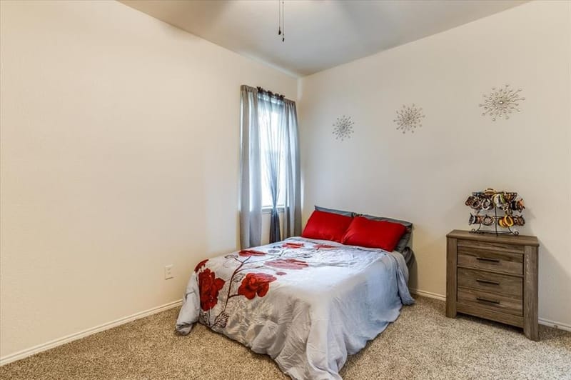 1025 McKavett Drive, Fort Worth TX 76140 - Photo 7