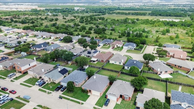 1025 McKavett Drive, Fort Worth TX 76140 - Photo 15