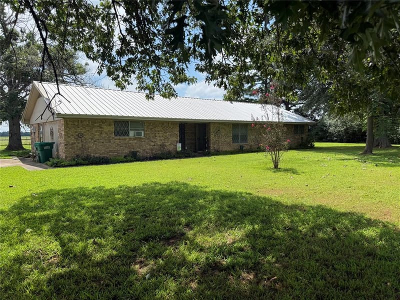 446 County Road 1605, Ravenna TX 75476 - Photo 2
