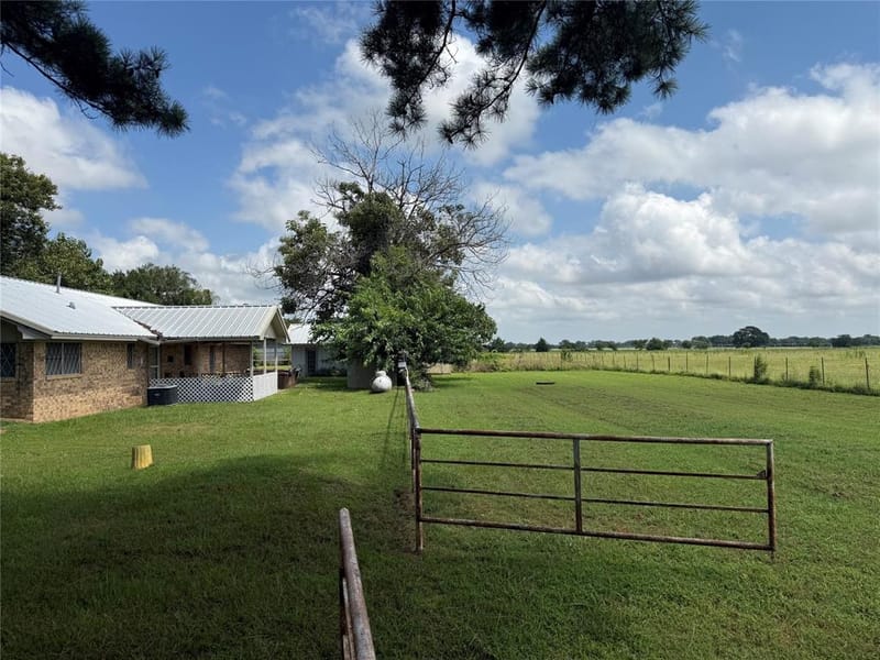 446 County Road 1605, Ravenna TX 75476 - Photo 20