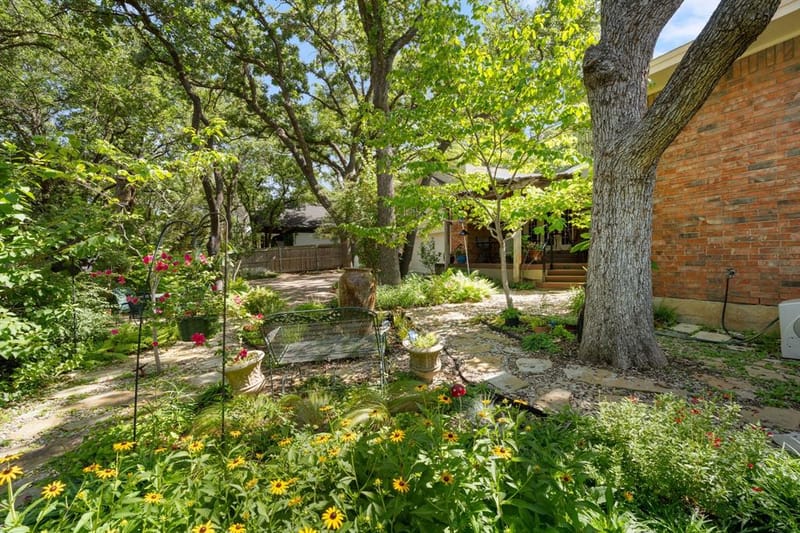 2212 Prestonwood Drive, Arlington TX 76012 - Photo 36