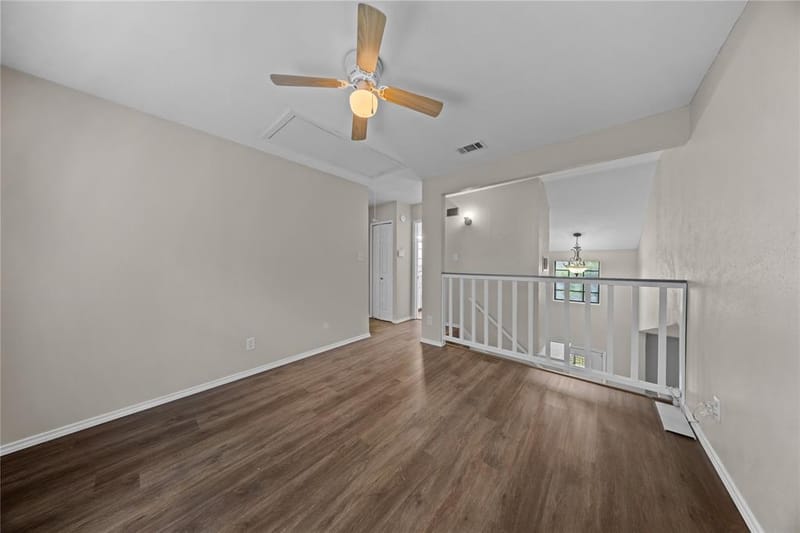 11136 Mccree Road, Dallas TX 75238 - Photo 14