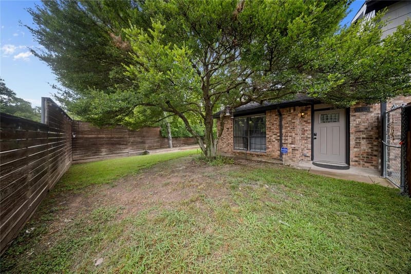 11136 Mccree Road, Dallas TX 75238 - Photo 19