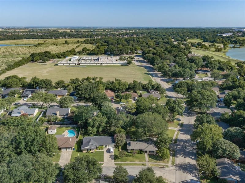 1313 Crestridge Street, Ennis TX 75119 - Photo 40