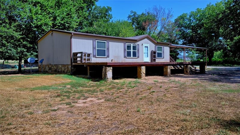 523 Billy Road, Bowie TX 76230 - Photo 7