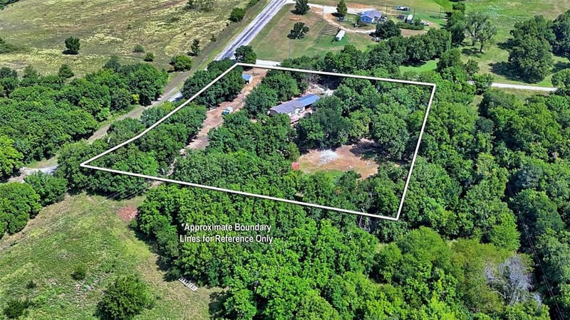 523 Billy Road, Bowie TX 76230 - Photo 5