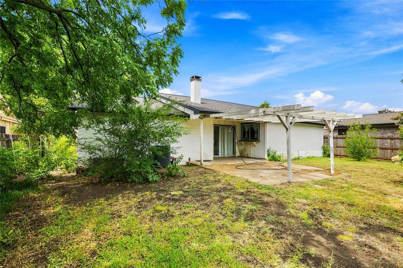 1721 Overbrook Drive, Arlington TX 76014 - Photo 20