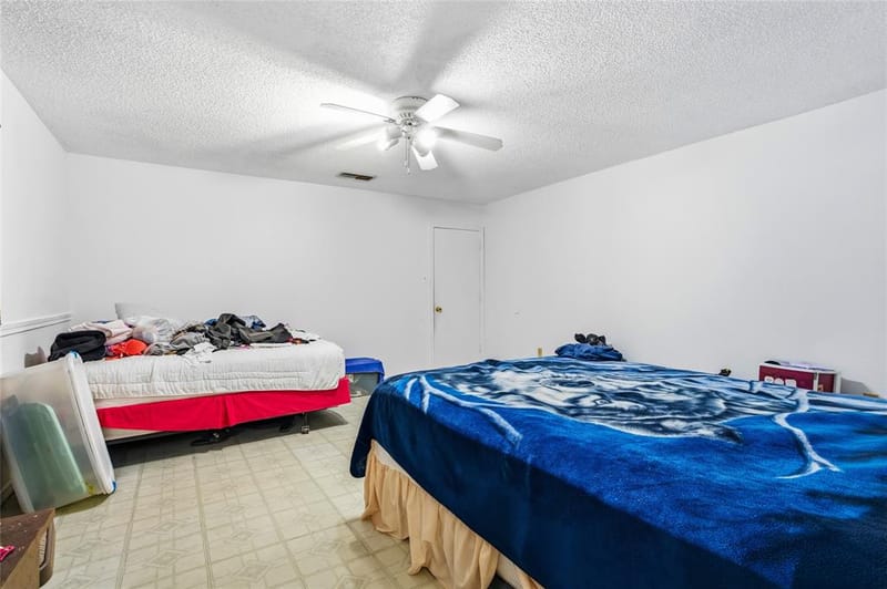 1721 Overbrook Drive, Arlington TX 76014 - Photo 11