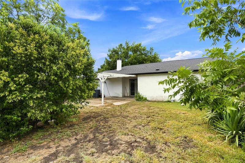 1721 Overbrook Drive, Arlington TX 76014 - Photo 21