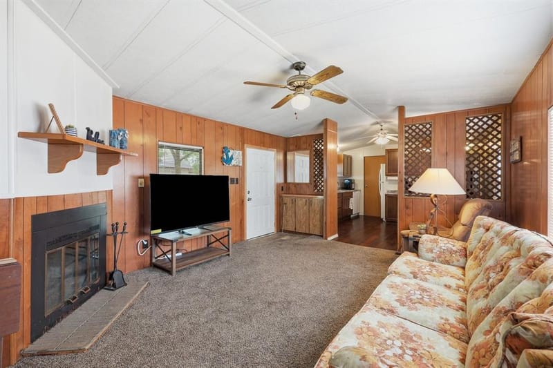 4417 Wildwood Circle, Granbury TX 76049 - Photo 7
