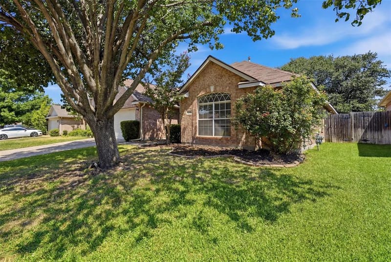 4013 Azalea Drive, Haltom City TX 76137 - Photo 2