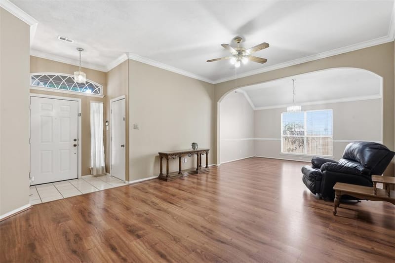 4013 Azalea Drive, Haltom City TX 76137 - Photo 5
