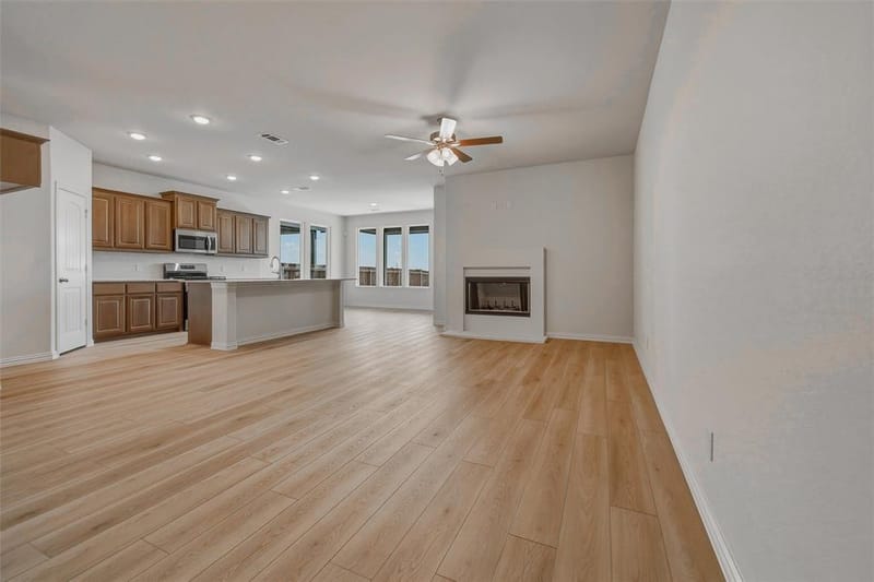 3526 Helena Street, Gainesville TX 76240 - Photo 7