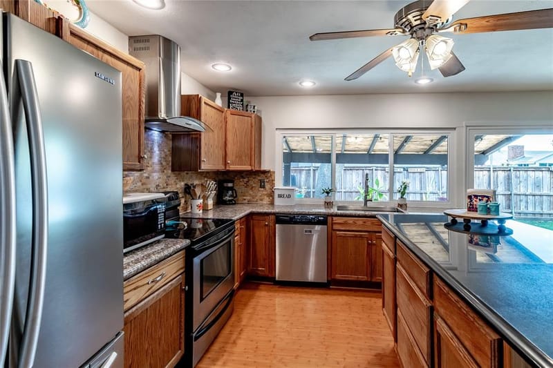 1204 Warwick Drive, Mesquite TX 75150 - Photo 5