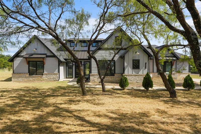 3217 Bairds Lane, Burleson TX 76028 - Photo 2