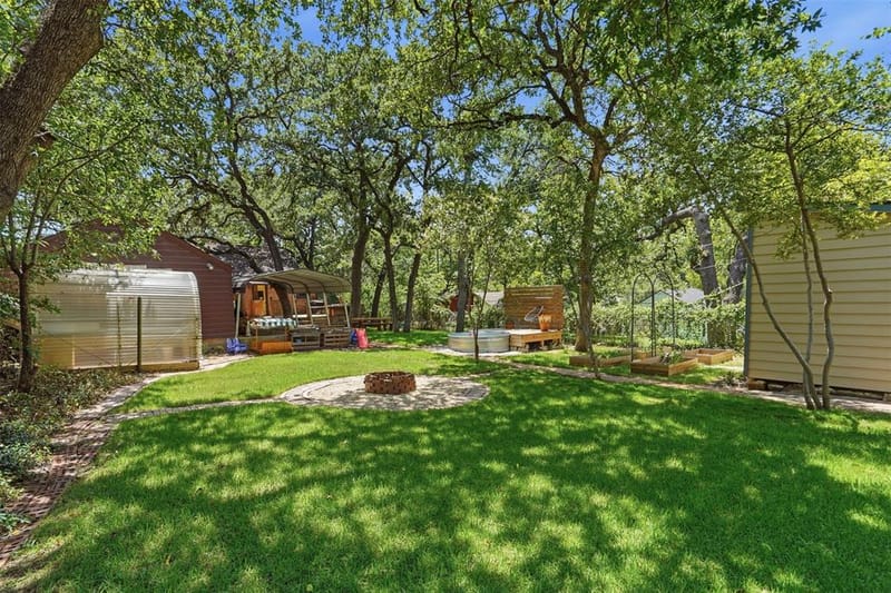 2113 Yucca Avenue, Fort Worth TX 76111 - Photo 38
