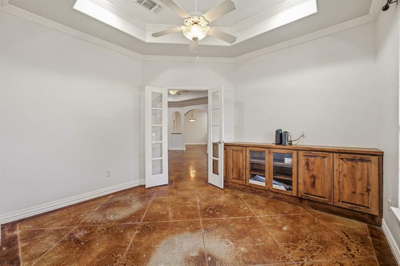 910 Mallard Pointe Drive, Granbury TX 76049 - Photo 8