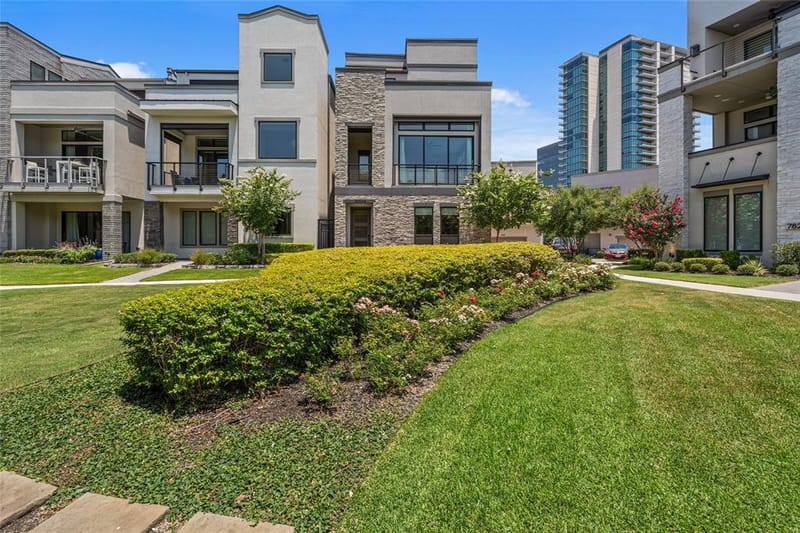 6104 Preserve Drive, Plano TX 75024 - Photo 2