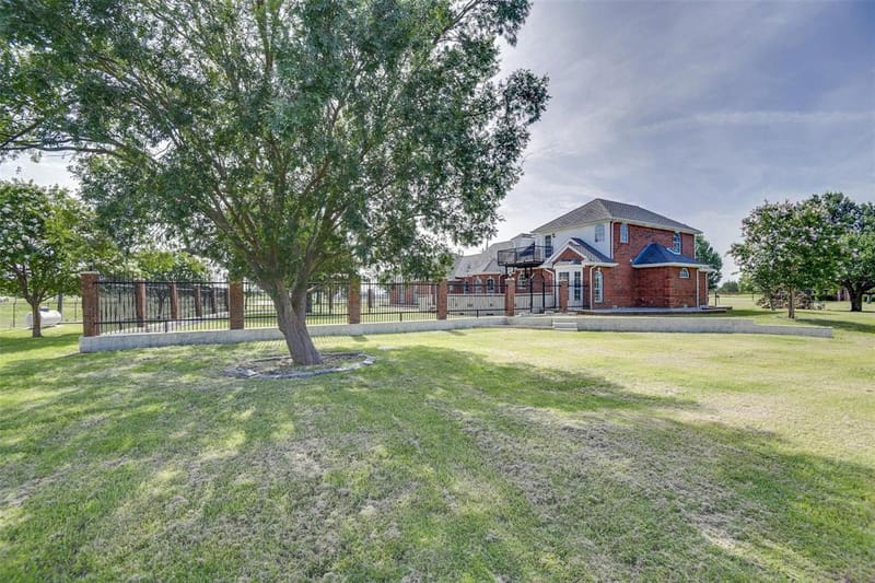 6603 Champion Road, Midlothian TX 76065 - Photo 3