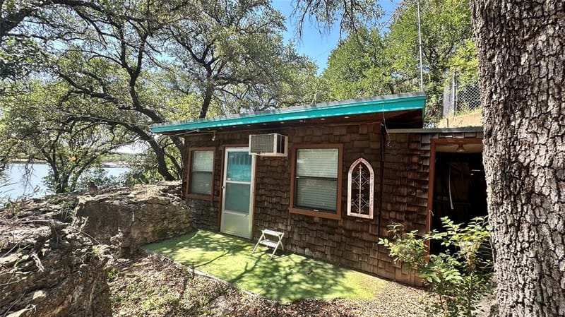 241 County Road 611, Brownwood TX 76801 - Photo 9
